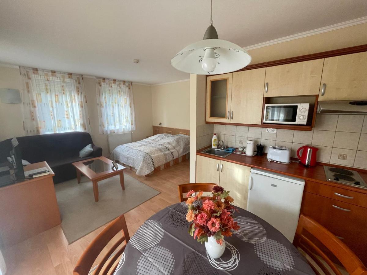 Garda Wellness Apartmanhaz Hévíz Extérieur photo